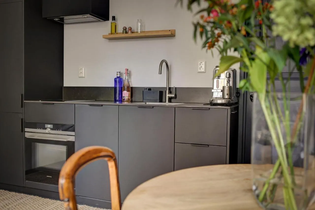 Canal House With Garden Amsterdam Apartment